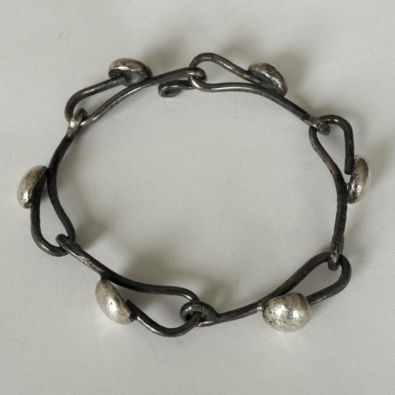 Zilveren armband.